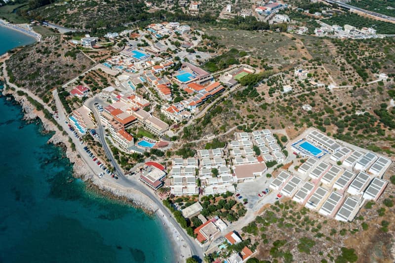 Miramare Resort & Spa — building