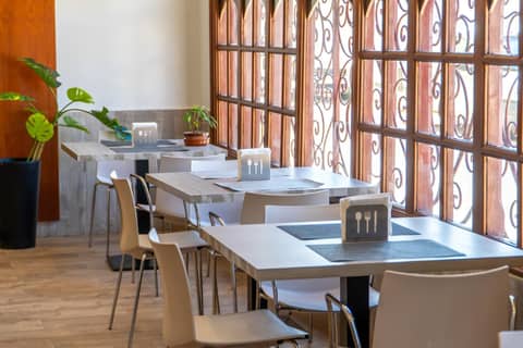 Apartamentos Puerta del Sur — dining
