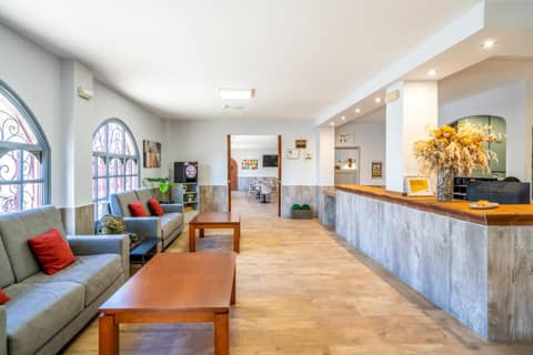 Apartamentos Puerta del Sur — recepcion & lobby