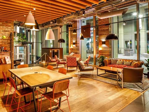 ibis London Canning Town — restaurant