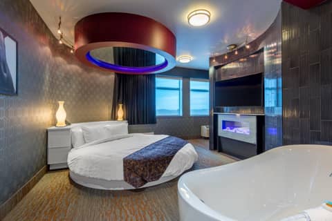 Hotel Clique Calgary Airport — photo 6
