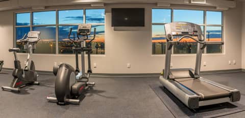 Hotel Clique Calgary Airport — photo 7