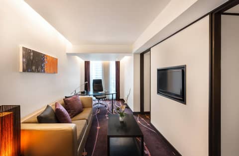 Radisson Suites Bangkok Sukhumvit — photo 4