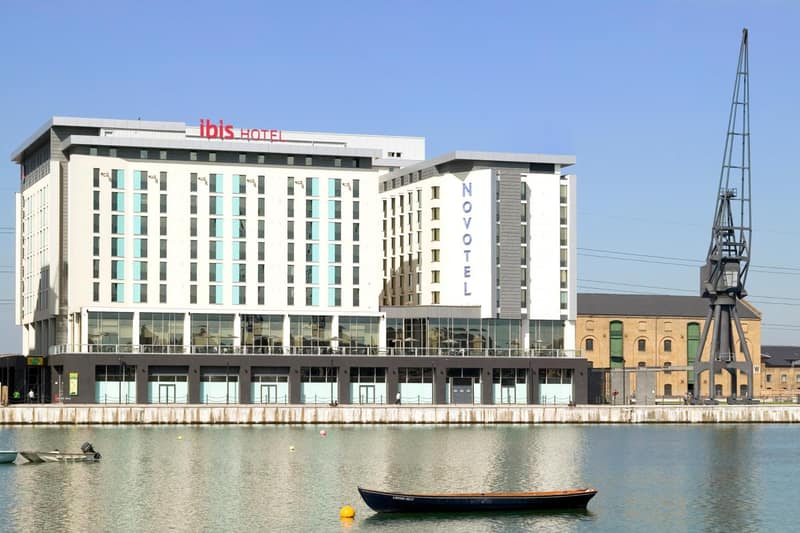 ibis London Excel-Docklands — building