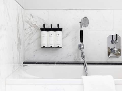 Sofitel Brussels Europe — bathroom