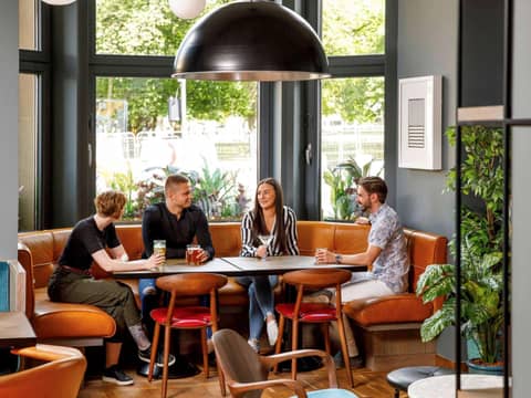 ibis Styles Edinburgh St Andrew Square — photo 6