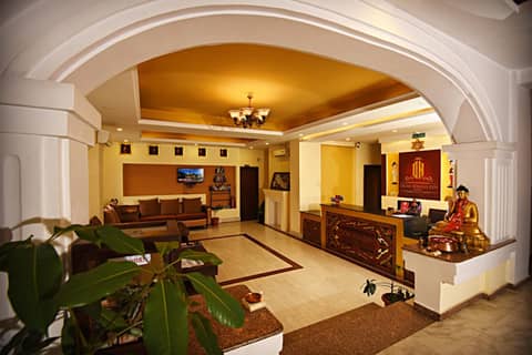 DOM Himalaya Hotel — recepcion & lobby