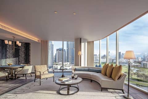 Waldorf Astoria Bangkok — hotel room