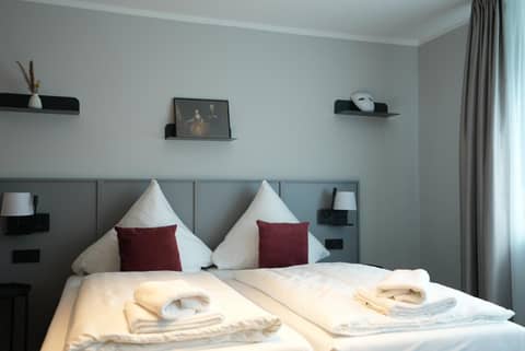 Boutique Kaiser - Hotel & Apartments — hotel room