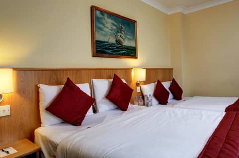Best Western London Highbury — hotel room