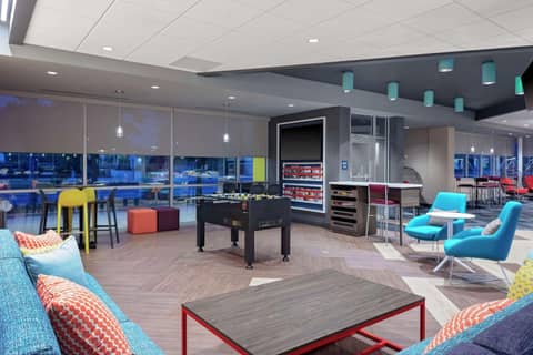 Tru By Hilton Cleveland Midtown — photo 9