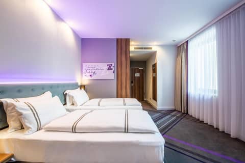 Premier Inn Frankfurt City Centre — photo 2