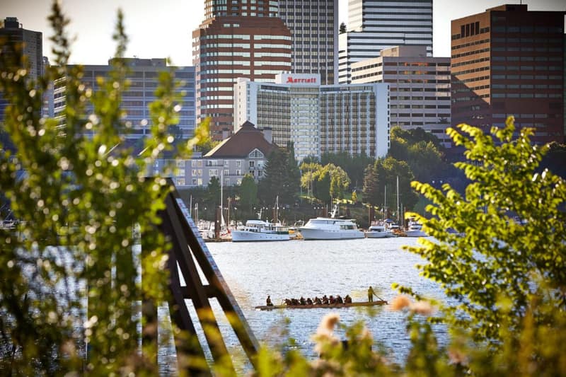 Portland Marriott Downtown Waterfront — building