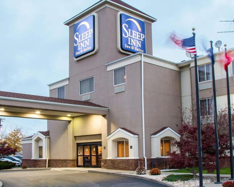 Sleep Inn & Suites Buffalo Airport — building