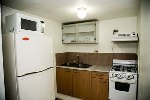 Suites DIOH — kitchen