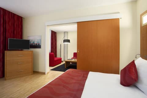Ramada Encore by Wyndham Geneva — photo 7