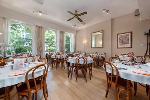 Euro Hotel — restaurant