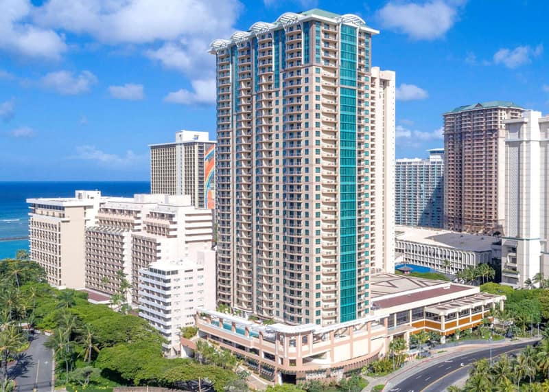Hilton Grand Vacation Club The Grand Islander Waikiki Honolulu — building
