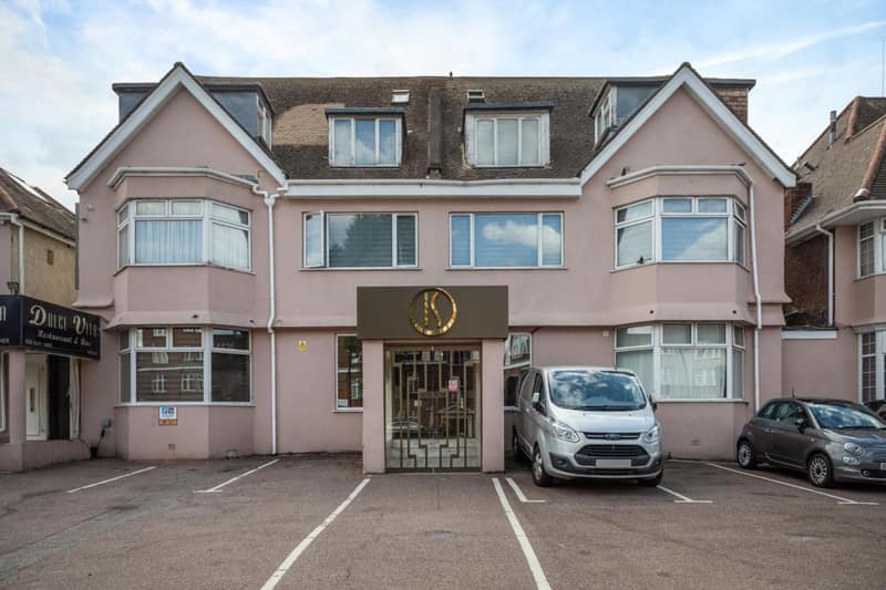 King Solomon Hotel- Golders Green — building