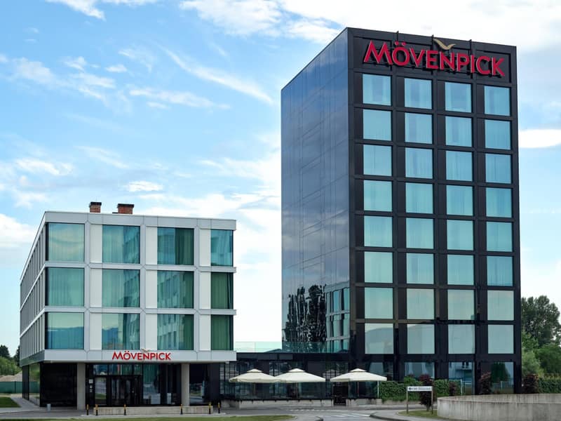 Mövenpick Zagreb — building