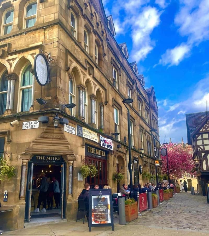 Mitre Hotel Manchester City Centre — building