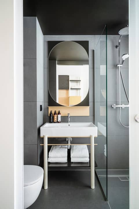 PURO Kraków Stare Miasto — bathroom