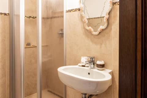 Luxury Venetian Rooms — photo 9