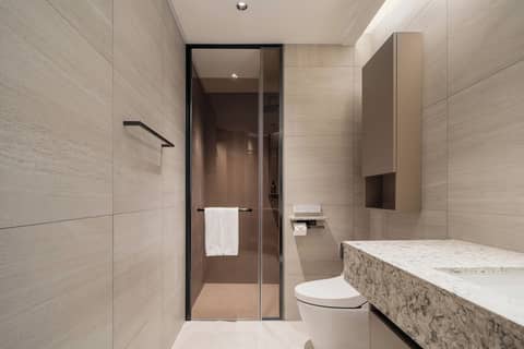 Le Collective Haeundae Paragraf — bathroom