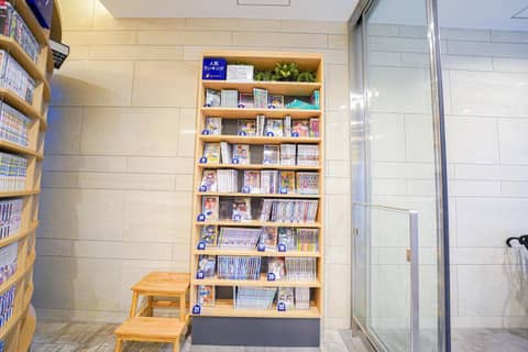 QuintessaHotel TokyoHaneda Comic&Books — other