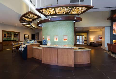 Hyatt Select Richmond Airport — recepcion & lobby