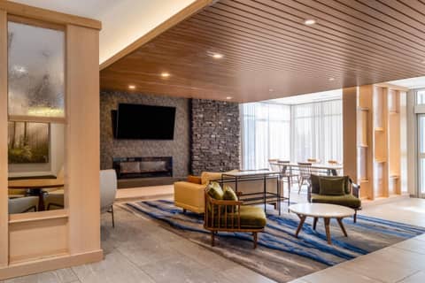 Fairfield Inn & Suites Minneapolis North — photo 3