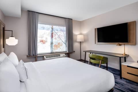 Fairfield Inn & Suites Minneapolis North — photo 8