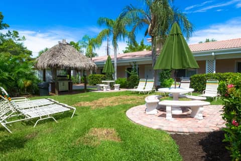 Tropical Beach Resorts - Sarasota — activities & amenities