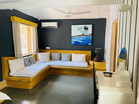 Casa Anjuna — hotel room
