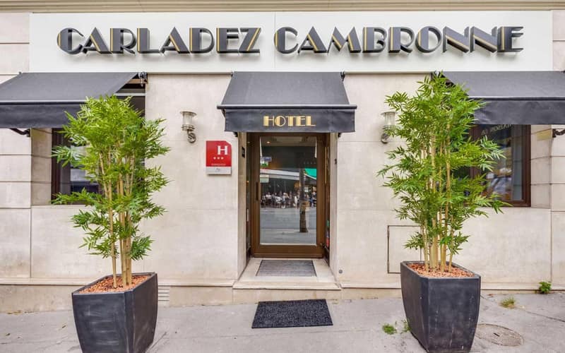 Carladez Cambronne — building