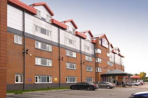 Premier Inn Manchester Old Trafford — photo 9