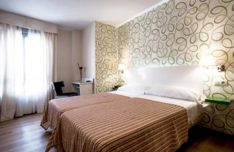 Colectia Hotel Santa Lucía — hotel room