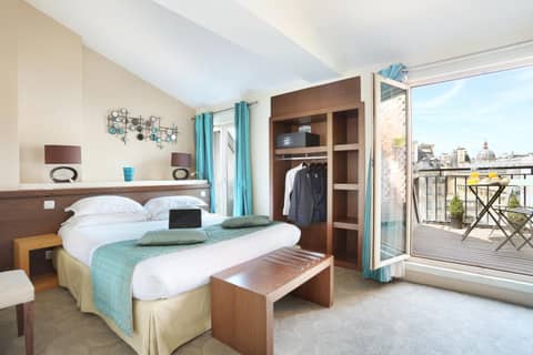 Le Grand Hôtel de Normandie — hotel room