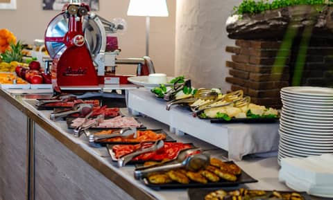 Calanica Resort — dining