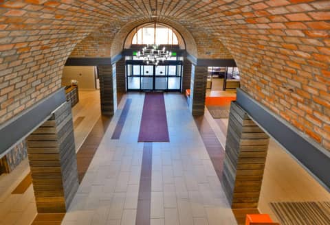 Embassy Suites by Hilton Denver Central Park — recepcion & lobby