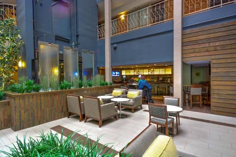 Embassy Suites by Hilton Denver Central Park — lounge