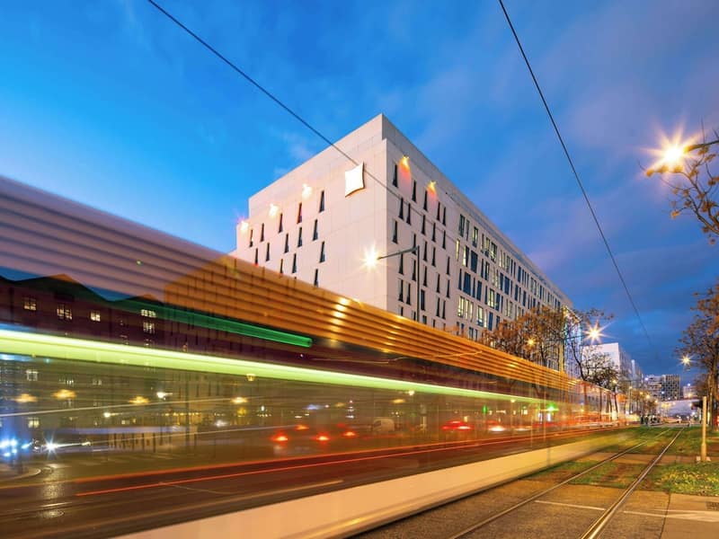 Ibis Marseille Centre Euromed — building