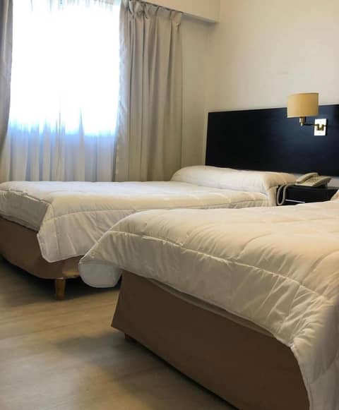 Hotel La Perla — hotel room