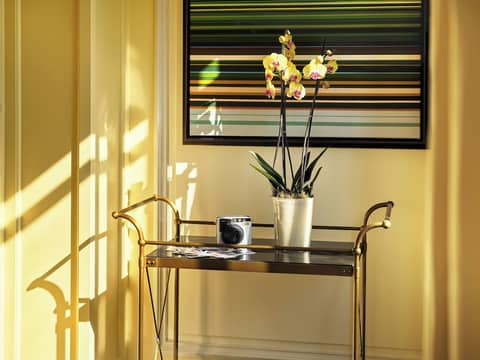 The Dorchester — hotel reception