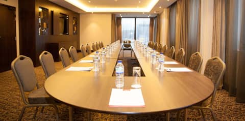 St George's Hotel - Wembley — meeting room