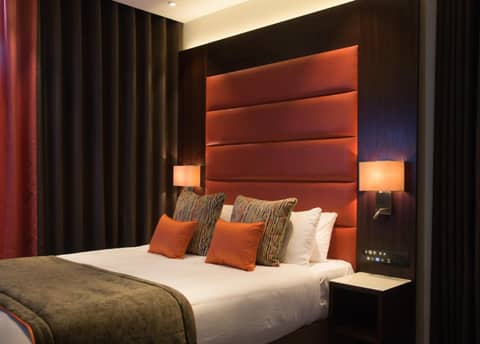 St George's Hotel - Wembley — hotel room