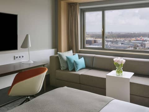 Mövenpick Hotel Amsterdam City Centre — photo 4