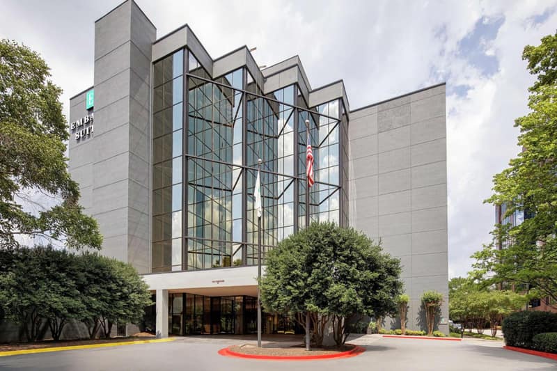 Embassy Suites by Hilton Atlanta Perimeter Center — building