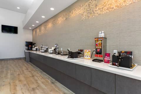 Best Western Plus Executive Residency Phoenix North Happy Valley — photo 6