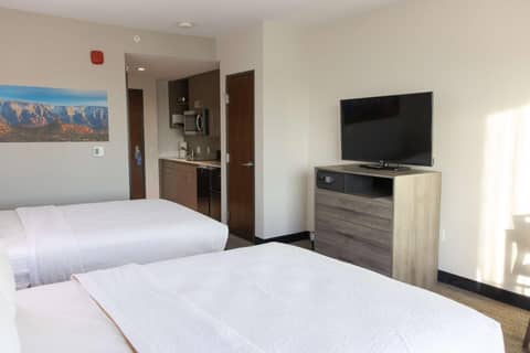 Best Western Plus Executive Residency Phoenix North Happy Valley — photo 8